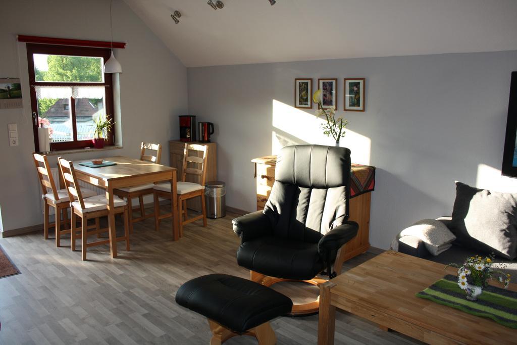 Ferienwohnung Café Landart im Thüringer Finistère Plaue  Zimmer foto